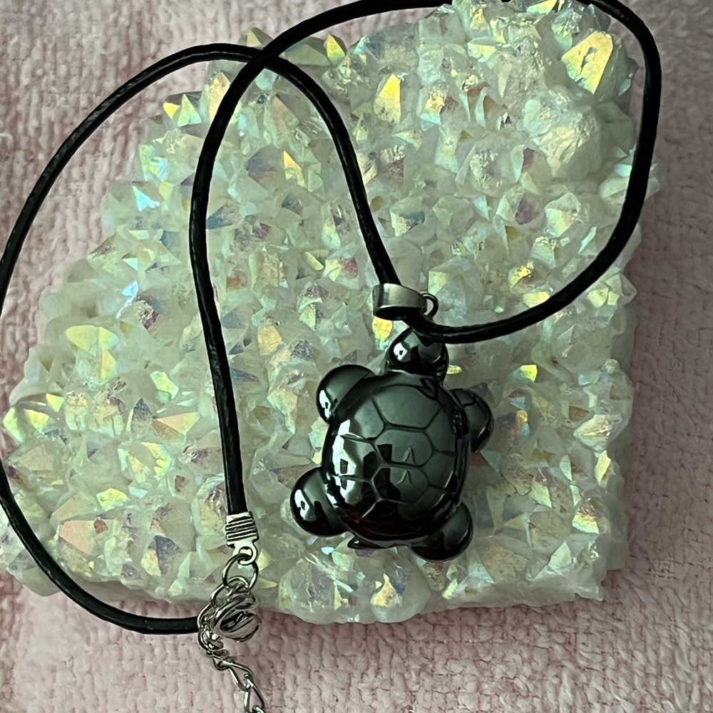 New Hematite Turtle Necklace - image 2